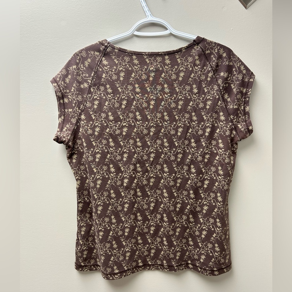 Royal Robbin’s Brown and Tan Patterned T-Shirt‎ - Picture 2 of 3